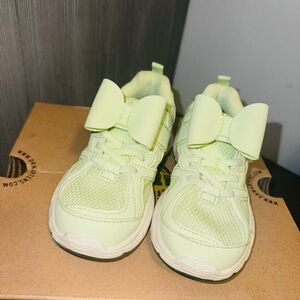 Zara Kids Neon Green Bow Sneakers